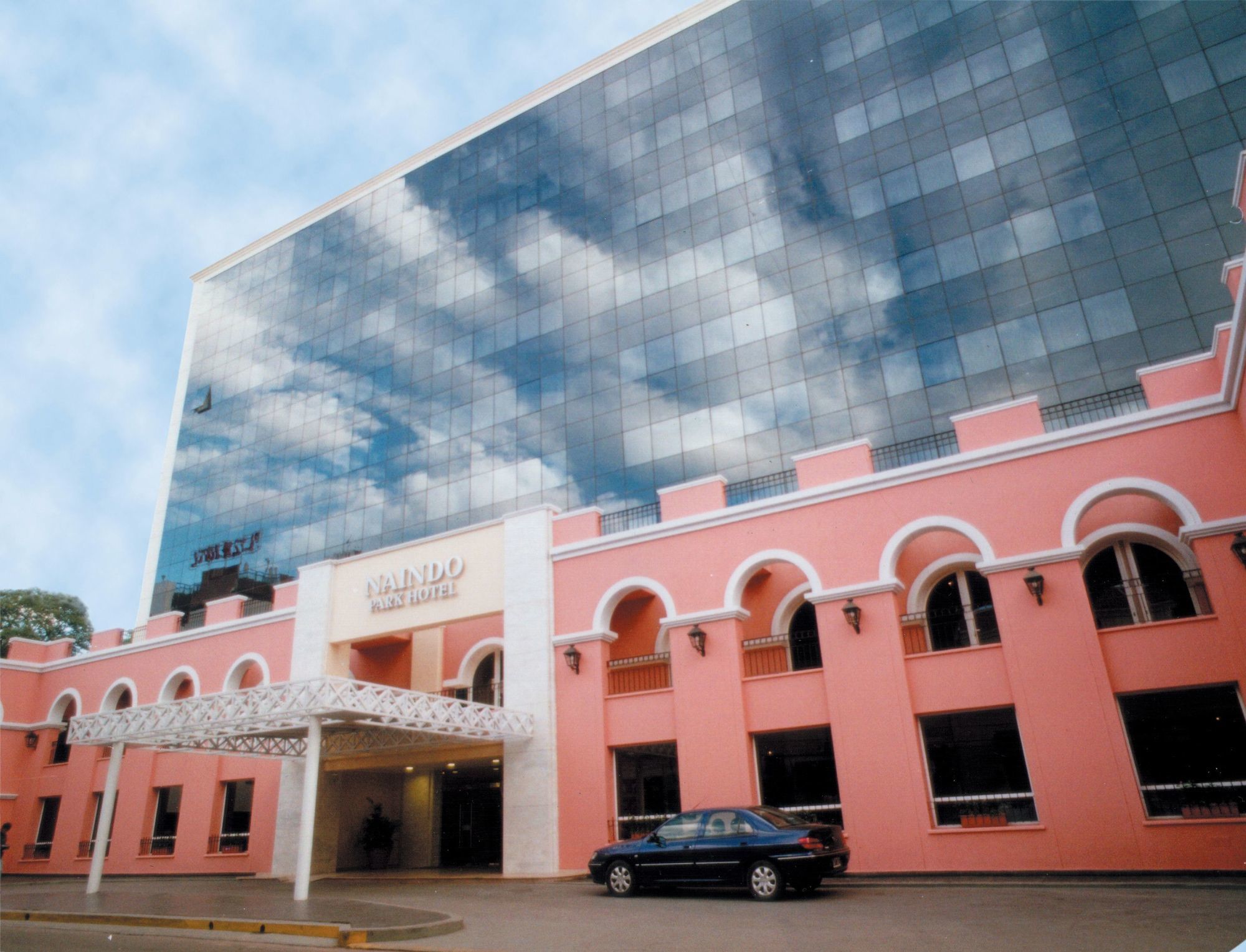 Naindo Park Hotel La Rioja Exterior photo